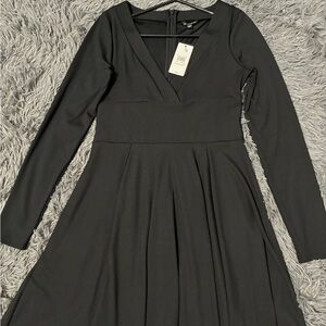 Express Black V-Neck Long Sleeve Dress